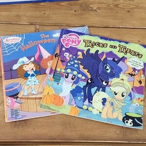 My Little Pony Tricks and Treats, Strawberry Shortcake The Halloween Play Books
